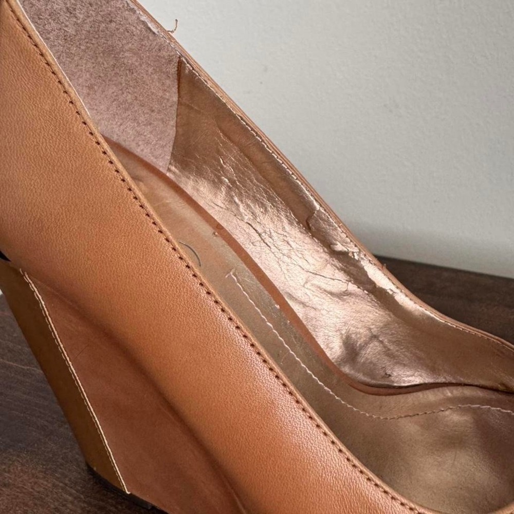 BCBG Colorblock Peeptoe Wedge Size 8 Y2K Genuine Leather - Picture 2 of 7